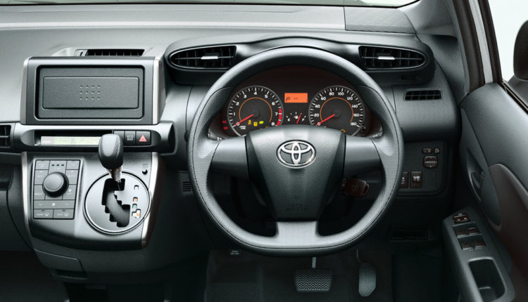 Toyota Wish от 2016